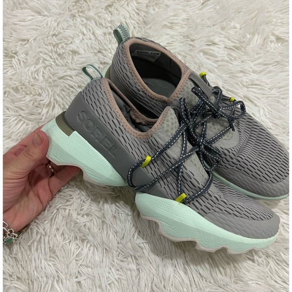 SOREL Kinetic Impact Lace Sneaker - size 8.5 - Picture 1 of 9